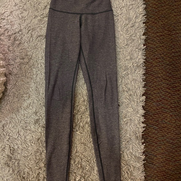 Gray Lululemon Wunder Under leggings - Picture 2 of 2